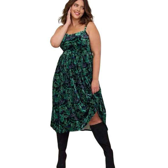 Torrid Midi Velvet Skater Dress Size 3 3X 22-24 Green Floral Whimsigoth Pockets - Picture 1 of 11